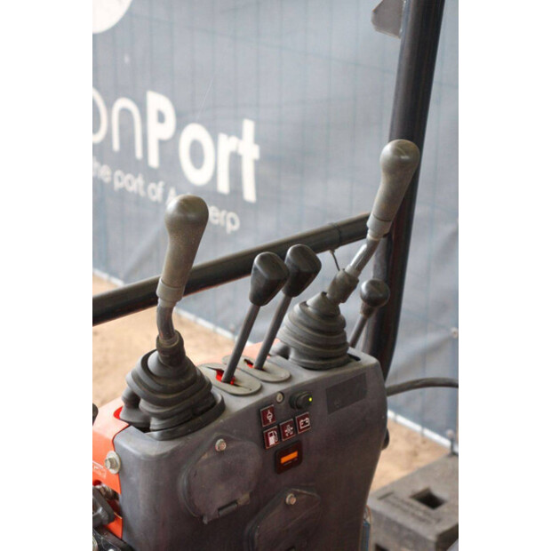 2021 KUBOTA K008-3-42775499