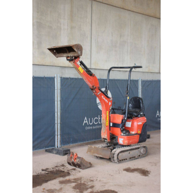 2021 KUBOTA K008-3-42775502
