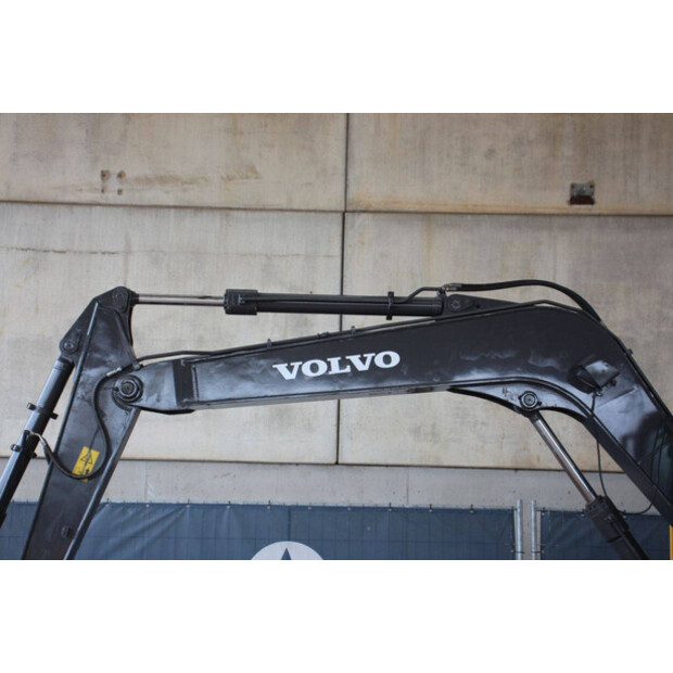 2017 Volvo EC80D-42775557