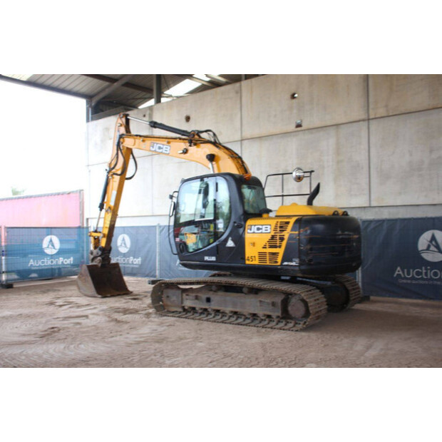 2019 JCB JS130LC-42775653