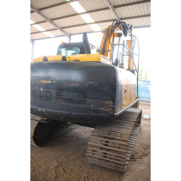 2019 JCB JS130LC-42775655