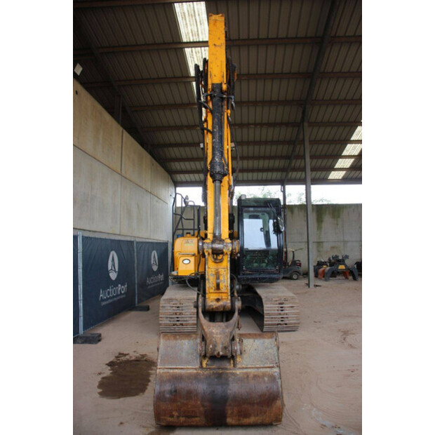 2019 JCB JS130LC-42775657