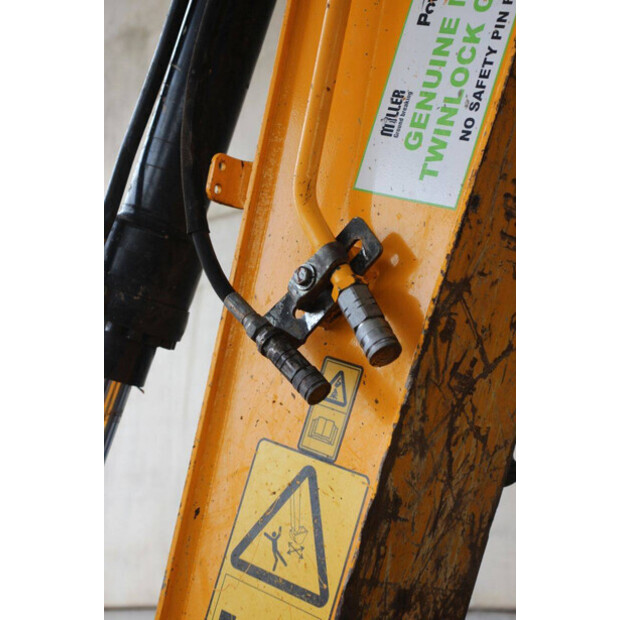 2019 JCB JS130LC-42775663