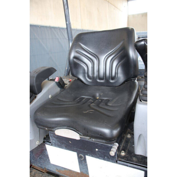 2016 KUBOTA KX015-4-42775912