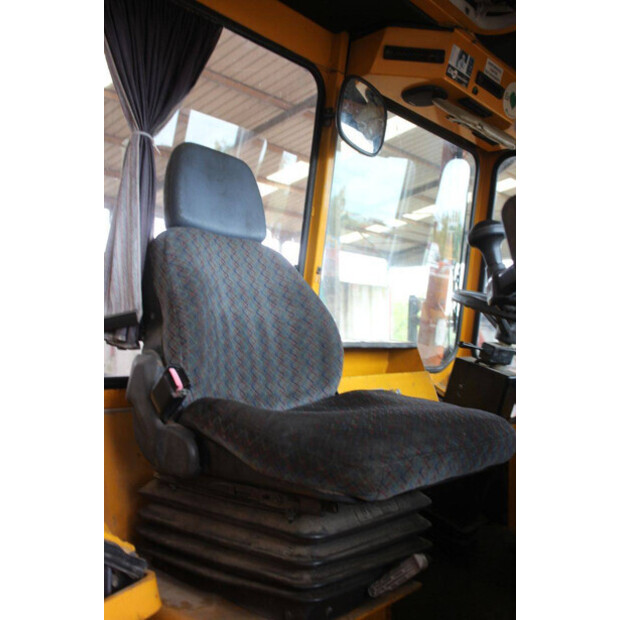هام DV 8.42-42776111