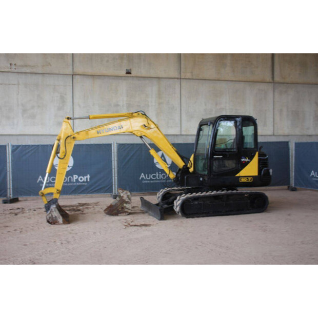 2013 Hyundai R60-7-42776256