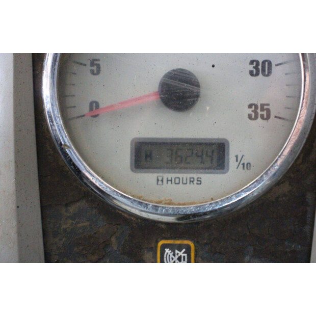 2013 Hyundai R60-7-42776284