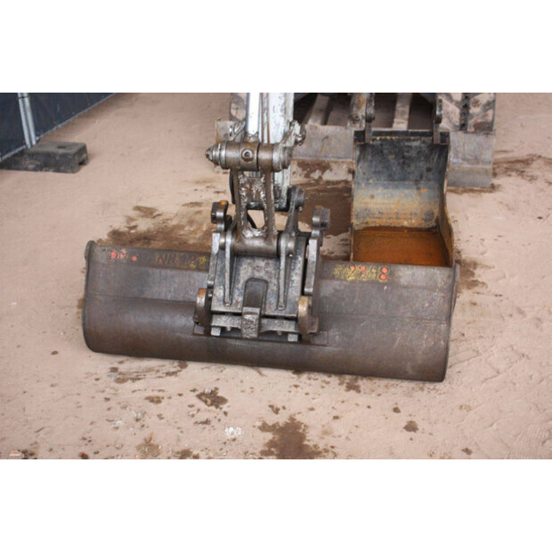 2017 TAKEUCHI TB250-42776497
