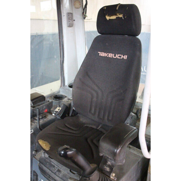 2017 TAKEUCHI TB250-42776511