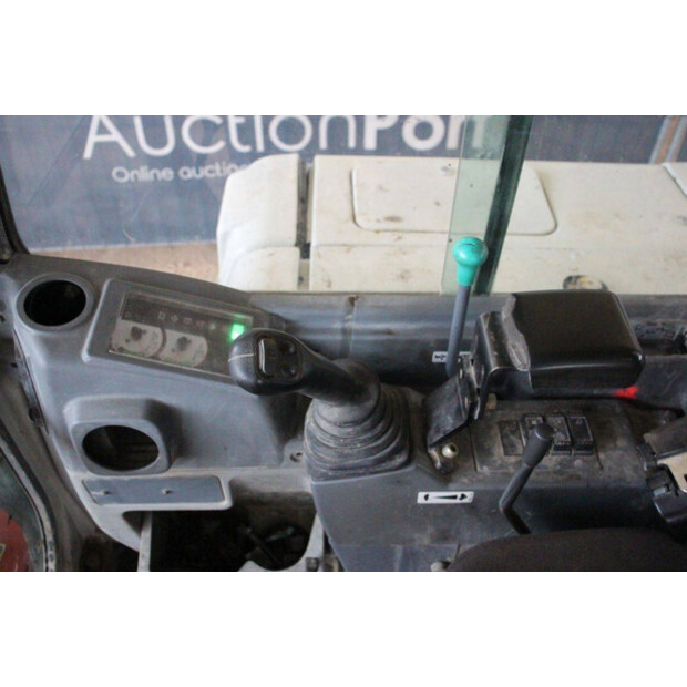 2017 TAKEUCHI TB250-42776512