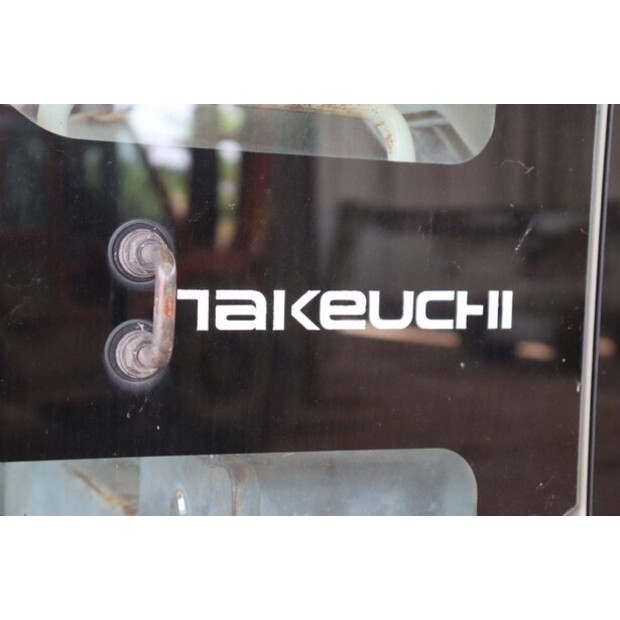 2002 TAKEUCHI TB80FR-42777204