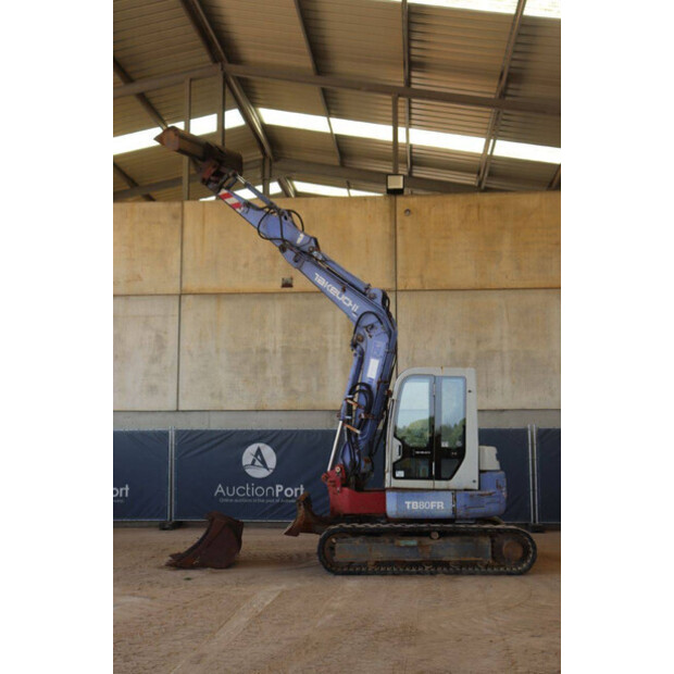 2002 TAKEUCHI TB80FR-42777221