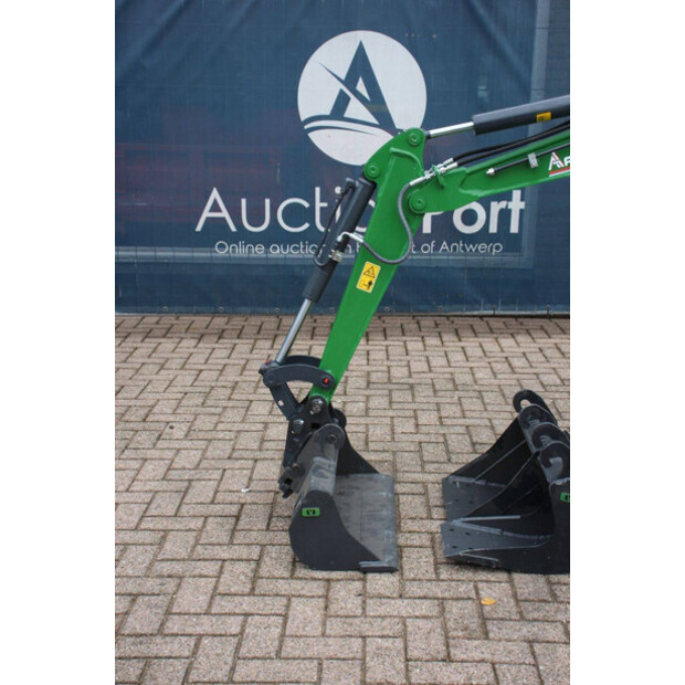 2025 Aameck F10-42778302