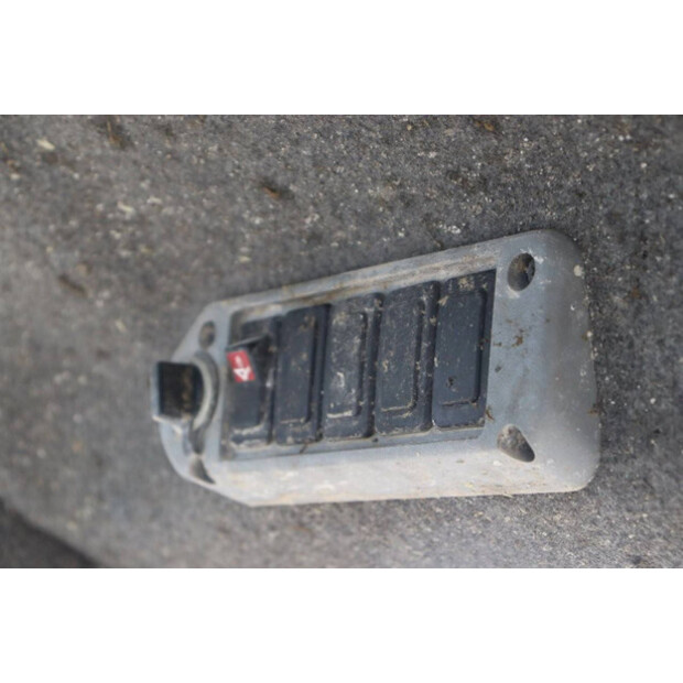 2016 BOBCAT S100-42778993