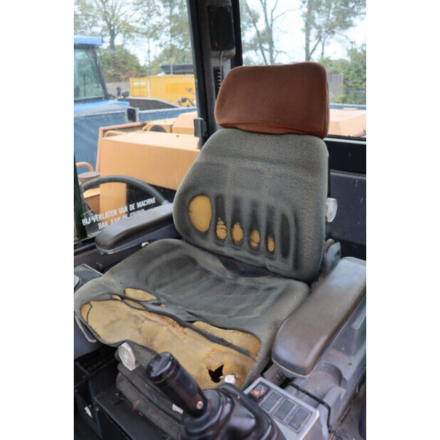 1995 CASE 688B-CK-42779401