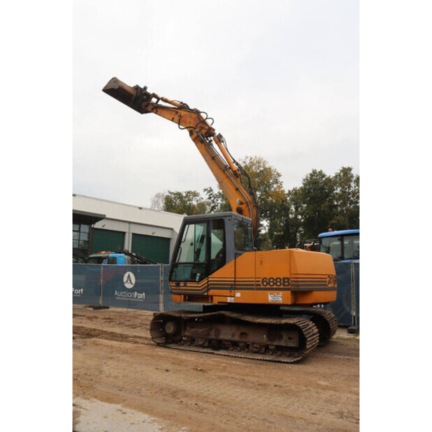 1995 CASE 688B-CK-42779417