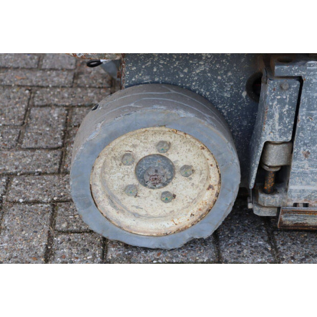 2014 SkyJack SJIII-3219-42780993