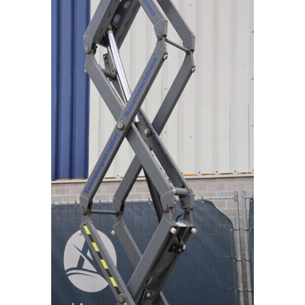 2016 SkyJack SJ III 3219-42781103