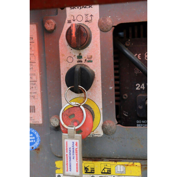 2016 SkyJack SJ III 3219-42781115