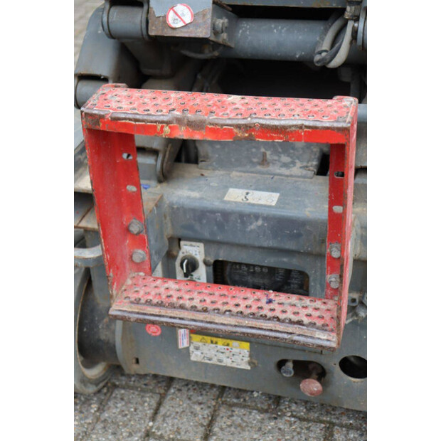 2016 SkyJack SJ III 3219-42781304