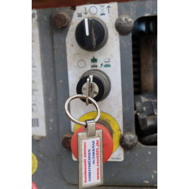 2016 SkyJack SJ III 3219-42781305