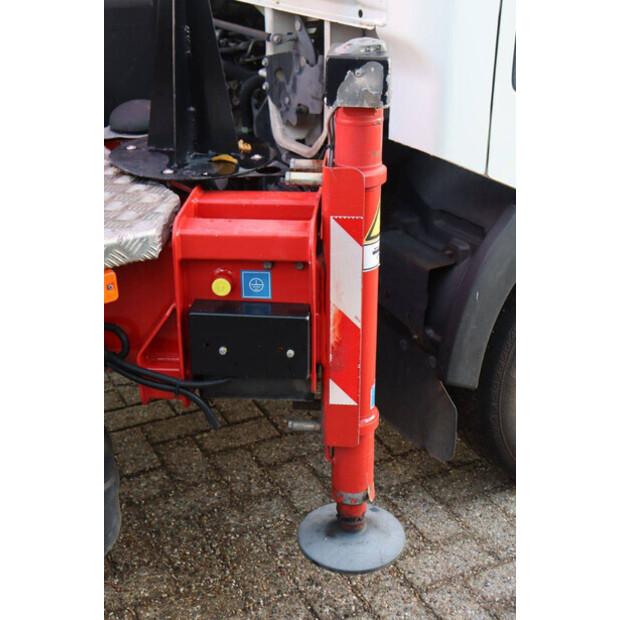 NISSAN Cabstar 35.12-42781397