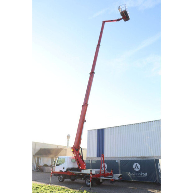NISSAN Cabstar 35.12-42781401