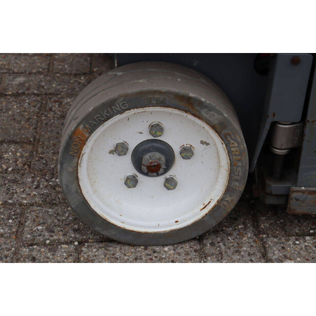 2016 SkyJack SJ III 3219-42781531
