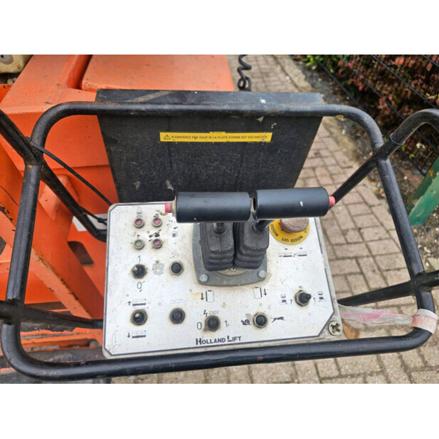 2000 هولاند ليفت Monostar Y-700DL12-TR-42781666