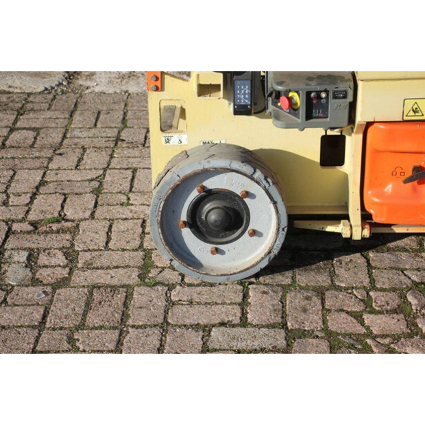 2011 JLG 2630ES-42781848
