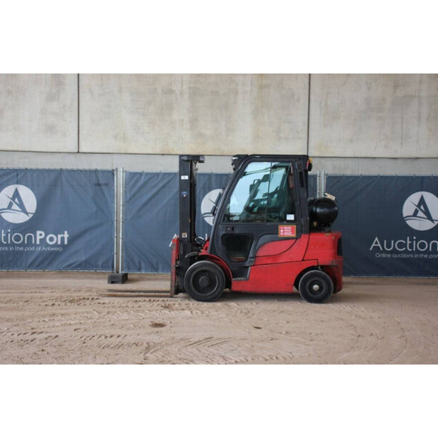 2017 Hyster H2.5FT-42782057