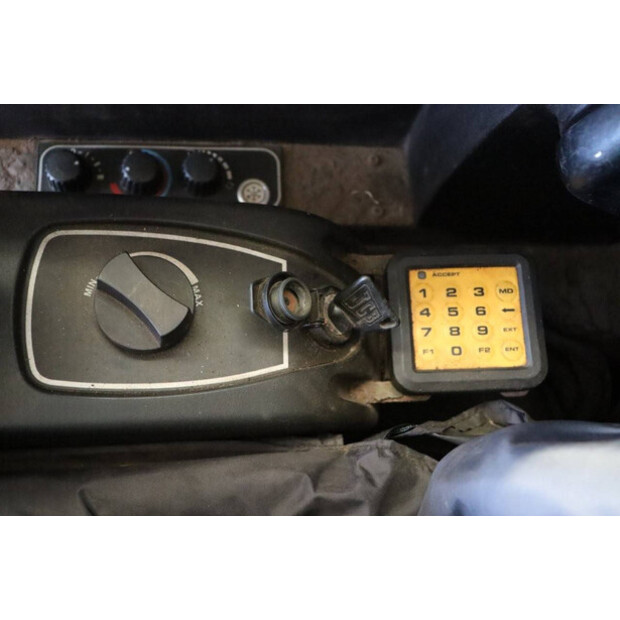 2013 JCB 8085-42782875