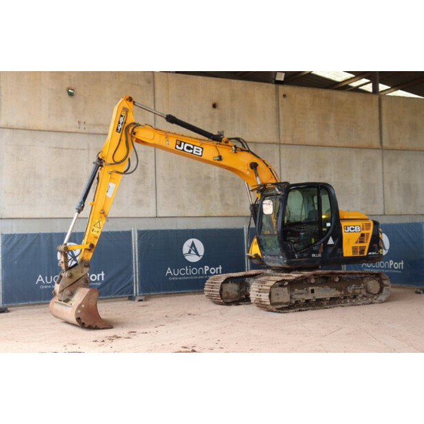 2016 JCB JS131LC-42783714