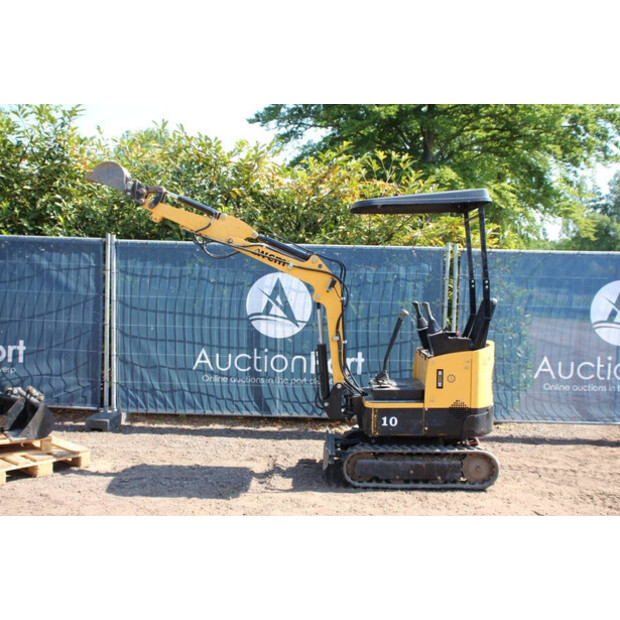 WCM Mini Excavator-42784095