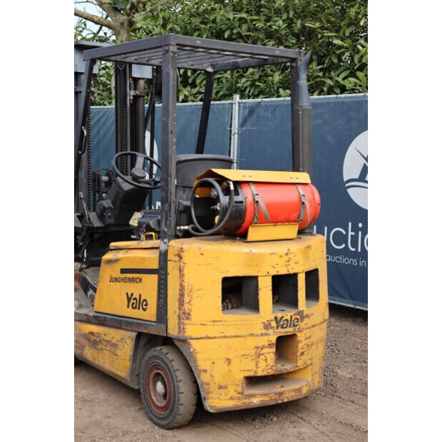 1993 Yale TFG15-42784285