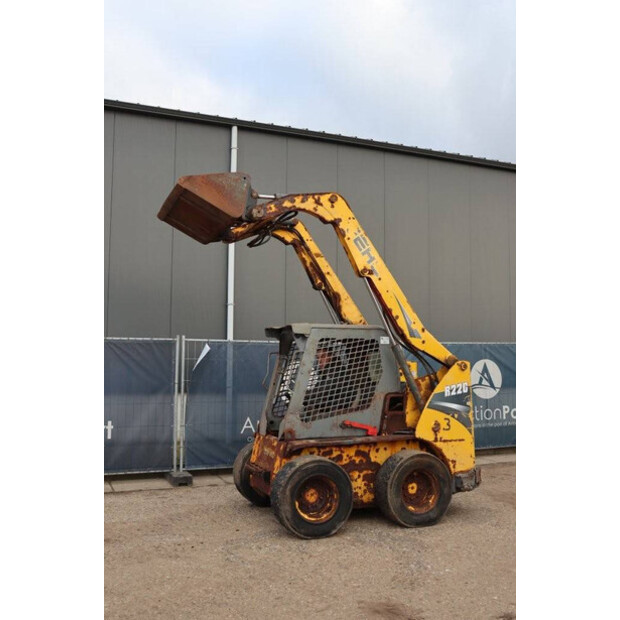 Gehl R220-42784803
