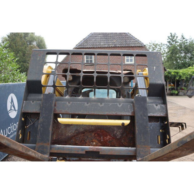 2014 Gehl R260-42784817