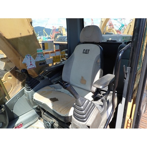 2007 Caterpillar 320DL-42785084