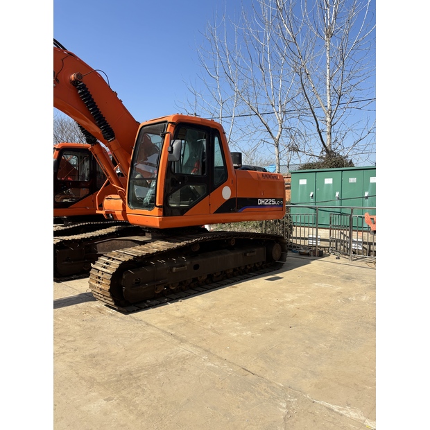 2022 Doosan DH225-42786544
