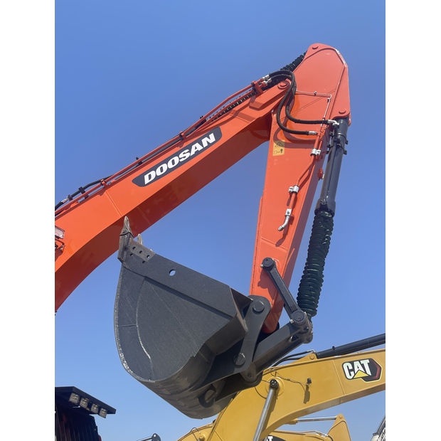 2025 Doosan DX300-42786598