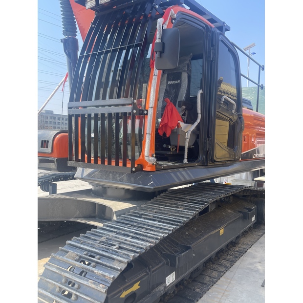 2025 Doosan DX300-42786600