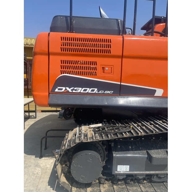 2025 Doosan DX300-42786604