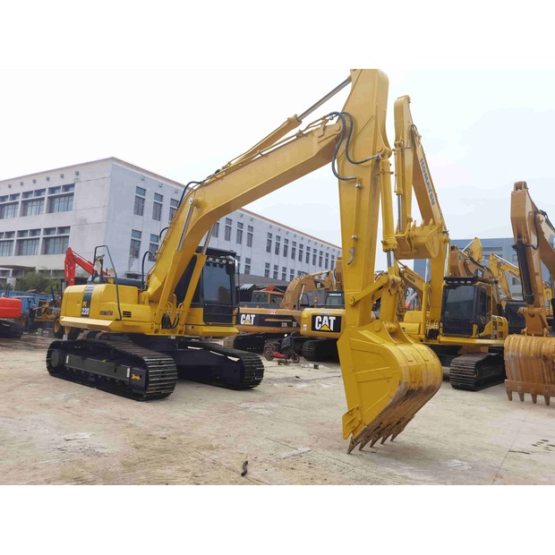 2021 Komatsu PC220-8-42786709
