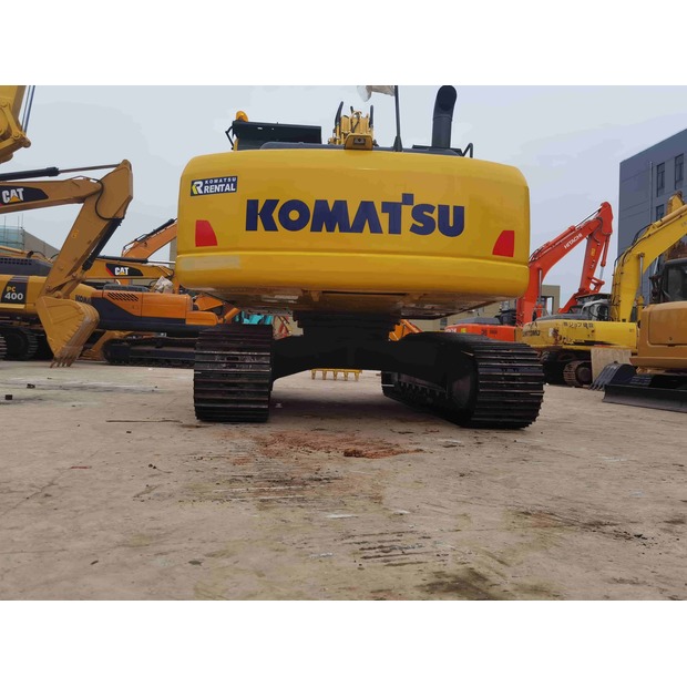 2021 Komatsu PC220-8-42786720