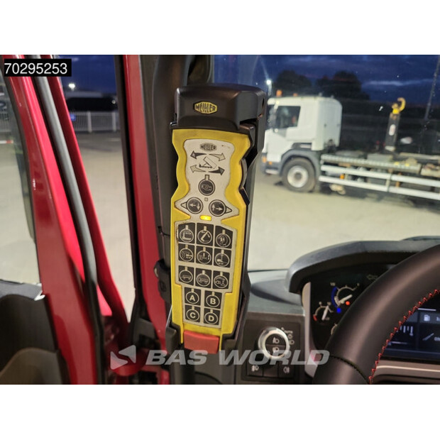2018 رينو T520-42788091