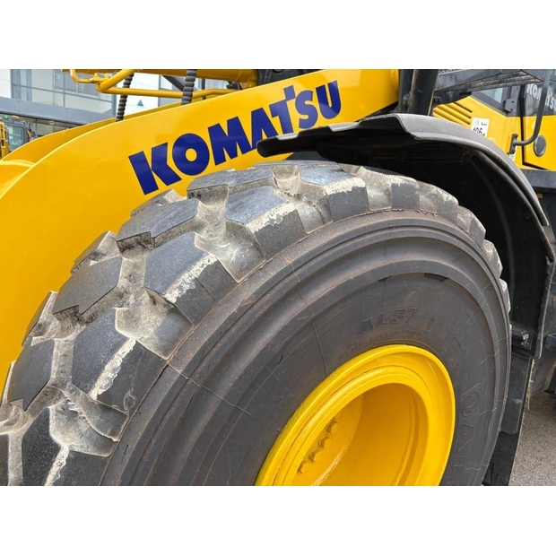 2019 Komatsu WA380-8-42793833