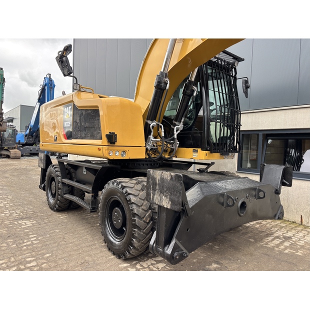 2020 كاتربيلر M322F-42796165