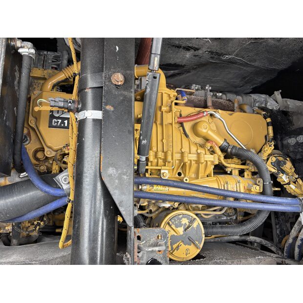 2020 كاتربيلر M322F-42796184