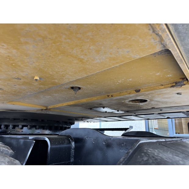 2020 كاتربيلر M322F-42796193