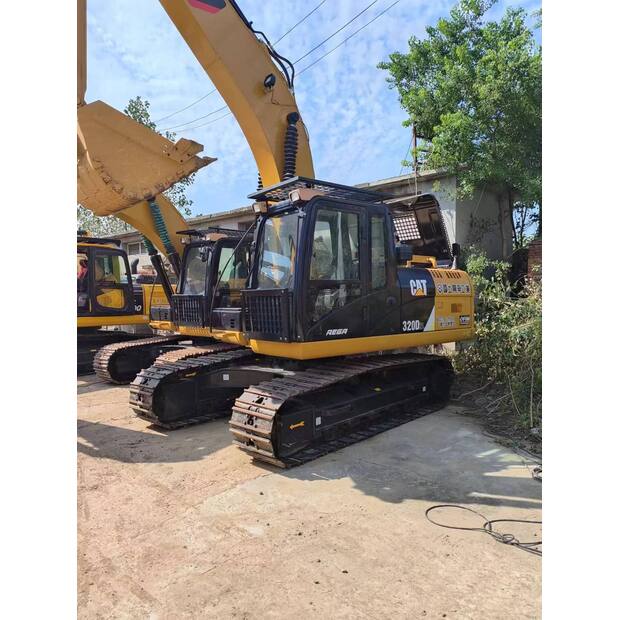 2024 كاتربيلر 320D-42803380